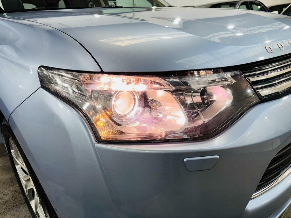 Mitsubishi Outlander 2.3 Di-d Gx 4 147 Bhp Grey #23