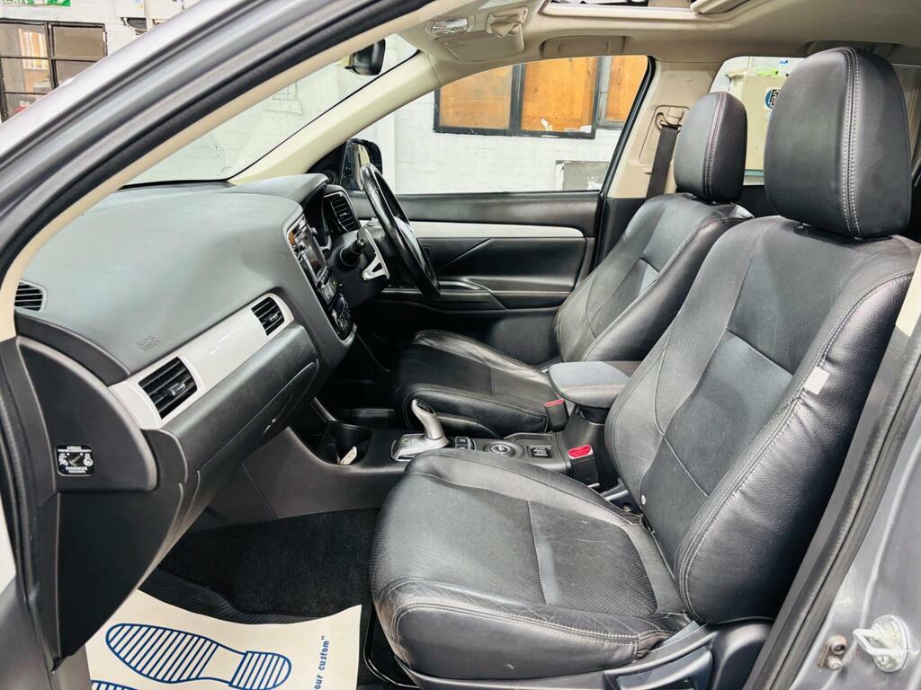 Mitsubishi Outlander Outlander Gx 4H Phev Black #13