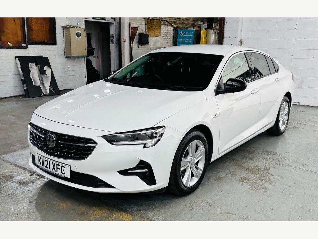 Vauxhall Insignia 2.0 Turbo D Sri Nav Grand Sport Euro 6 S S White #3