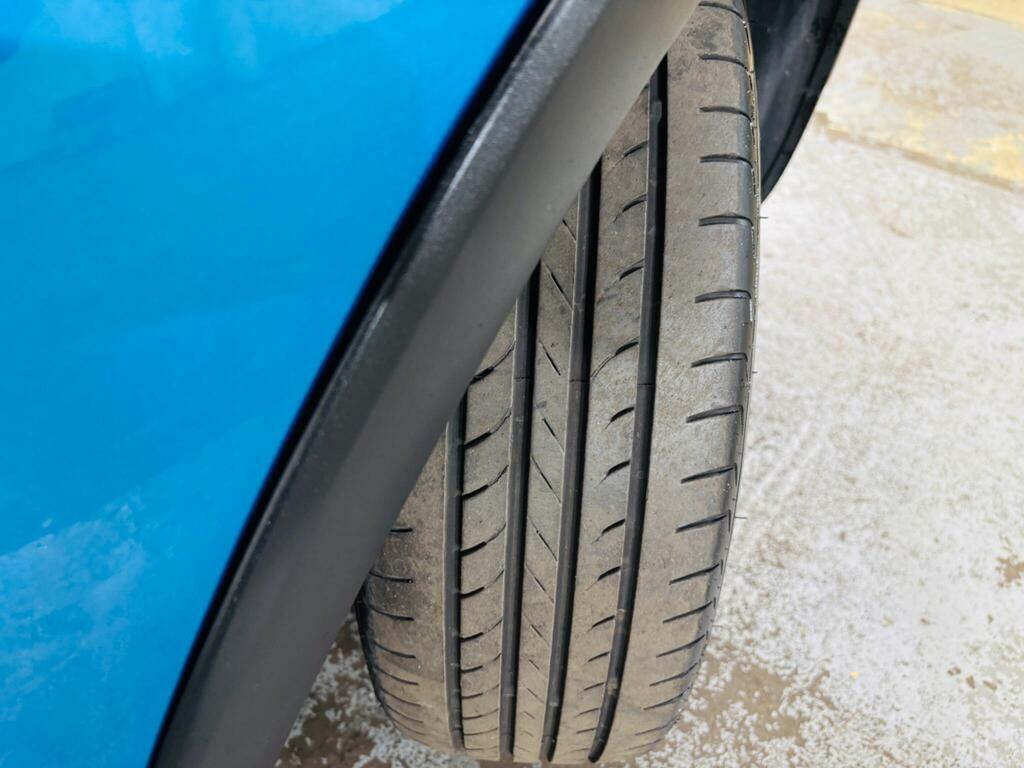 Renault Captur 1.5 Dci 90 Dynamique Blue #23