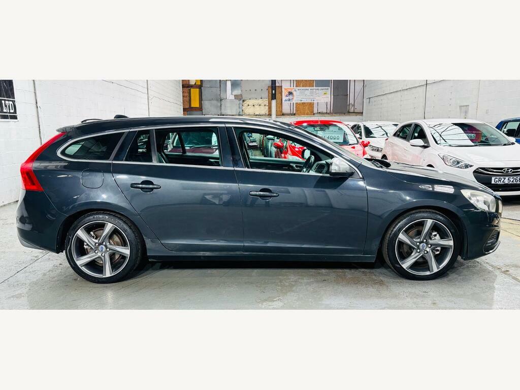 Volvo V60 V60 Se Lux D3 Red #7