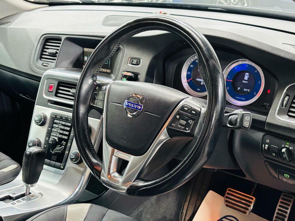 Volvo V60 V60 Se Lux D3 Red #10