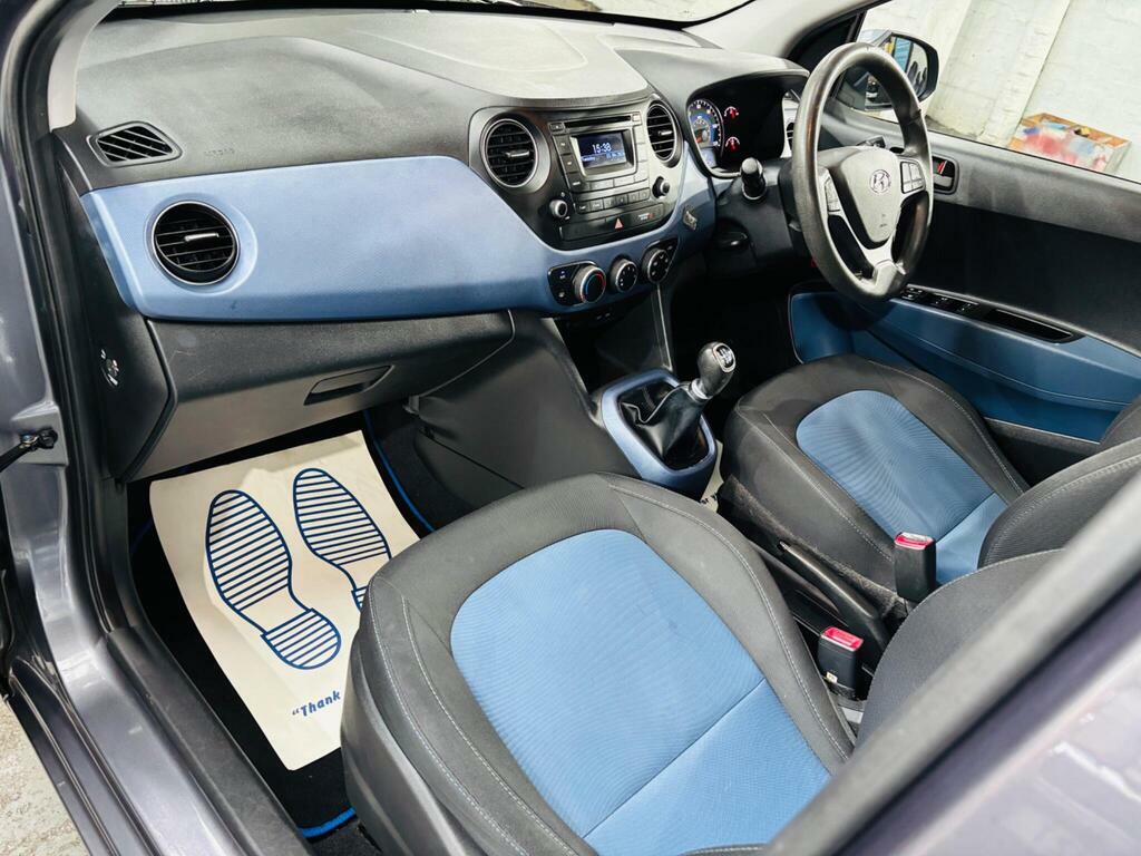 Hyundai I10 Premium Black #12