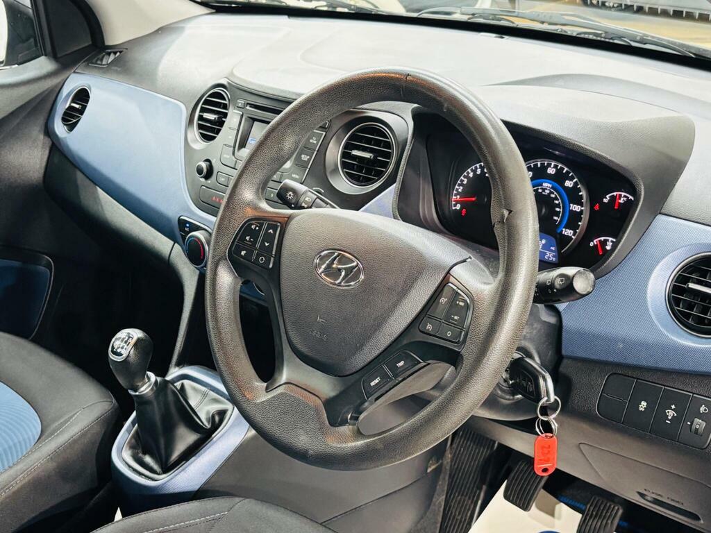 Hyundai I10 Premium Black #10