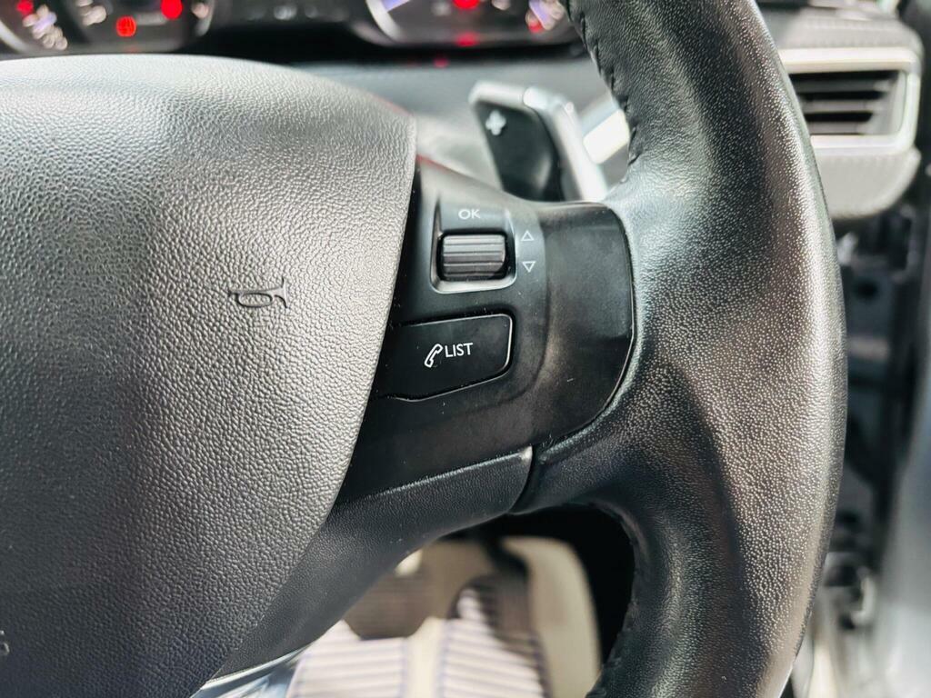Peugeot 208 1.0 Puretech Access Ac  #17