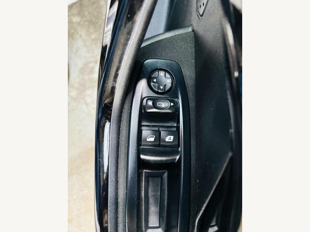 Peugeot 208 1.0 Puretech Access Ac  #15