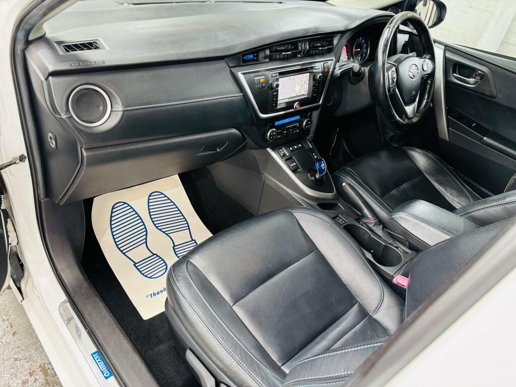 Toyota Auris  Grey #12