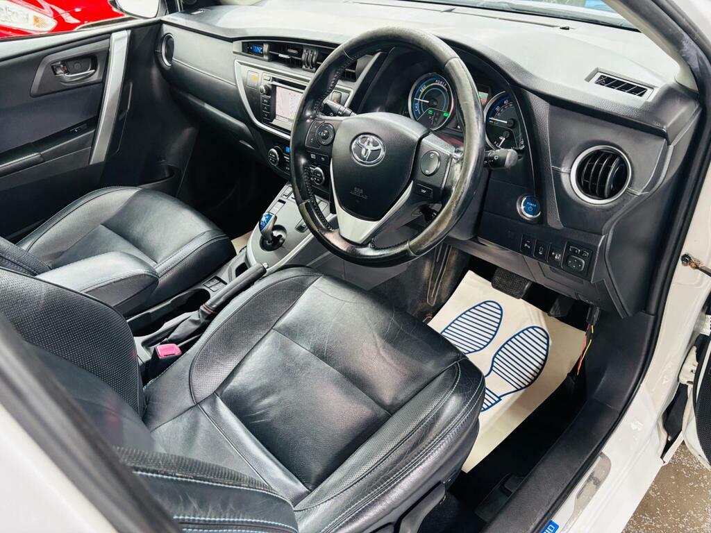 Toyota Auris  Grey #9