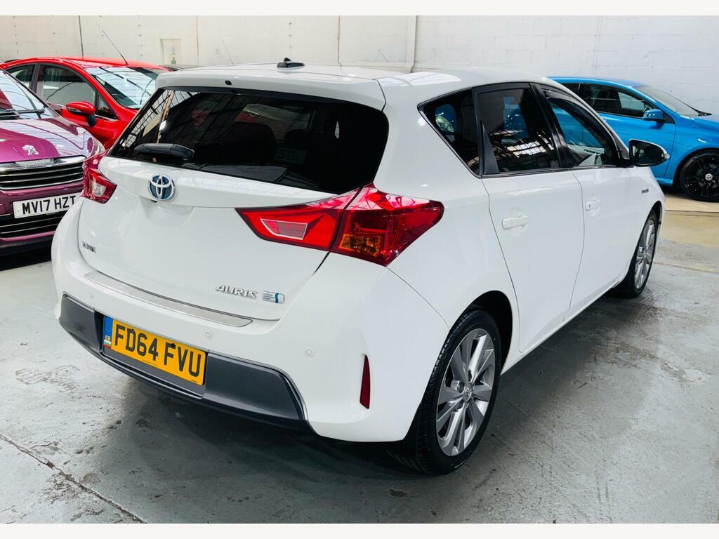 Toyota Auris 1.8 Vvt-h Excel Cvt Euro 5 S S White #4