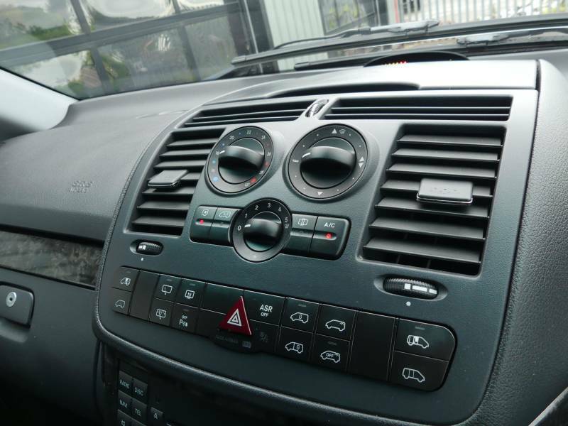 Mercedes-Benz Viano Cdi Blueefficiency Ambiente White #19