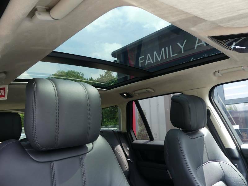 Land Rover Range Rover 3.0 Sdv6 Westminster Black #2