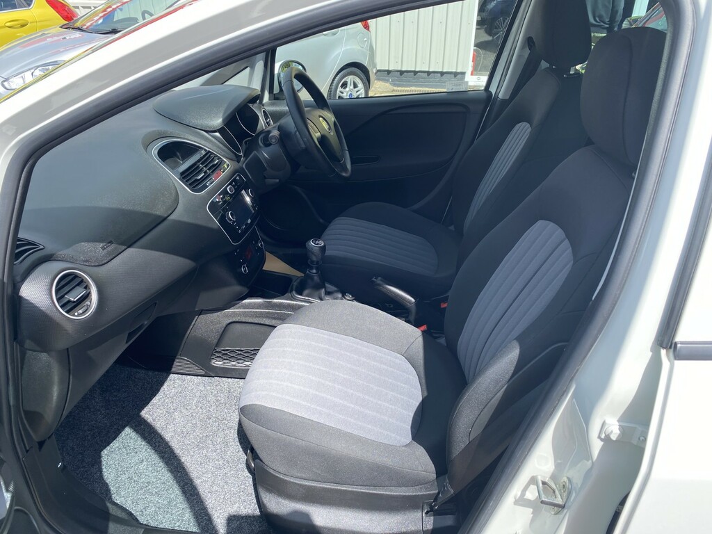 Fiat Punto 1.2 Pop Euro 6 White #18