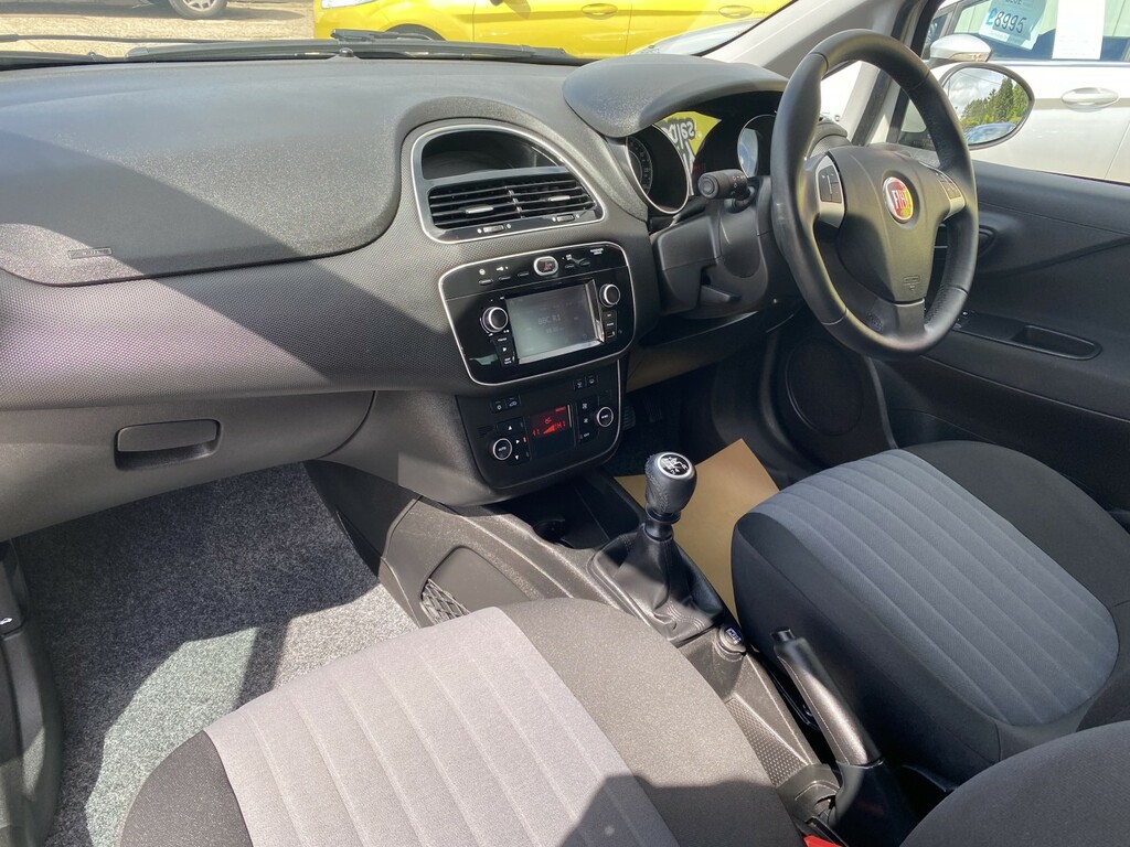 Fiat Punto 1.2 Pop Euro 6 White #21