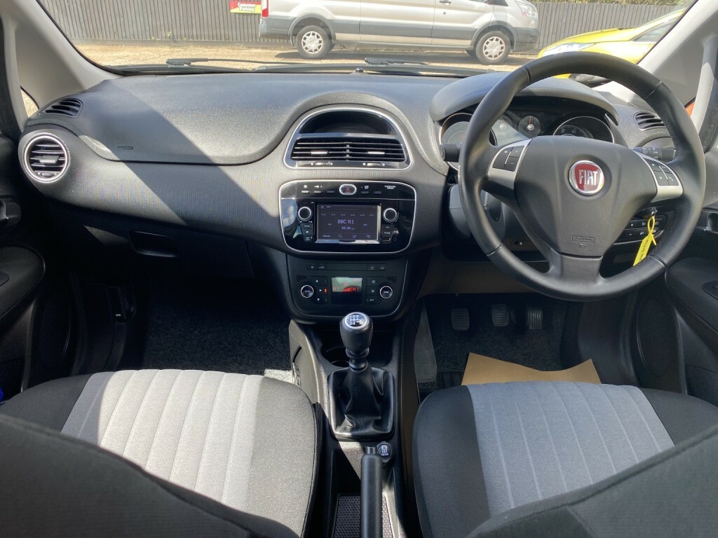 Fiat Punto 1.2 Pop Euro 6 White #31