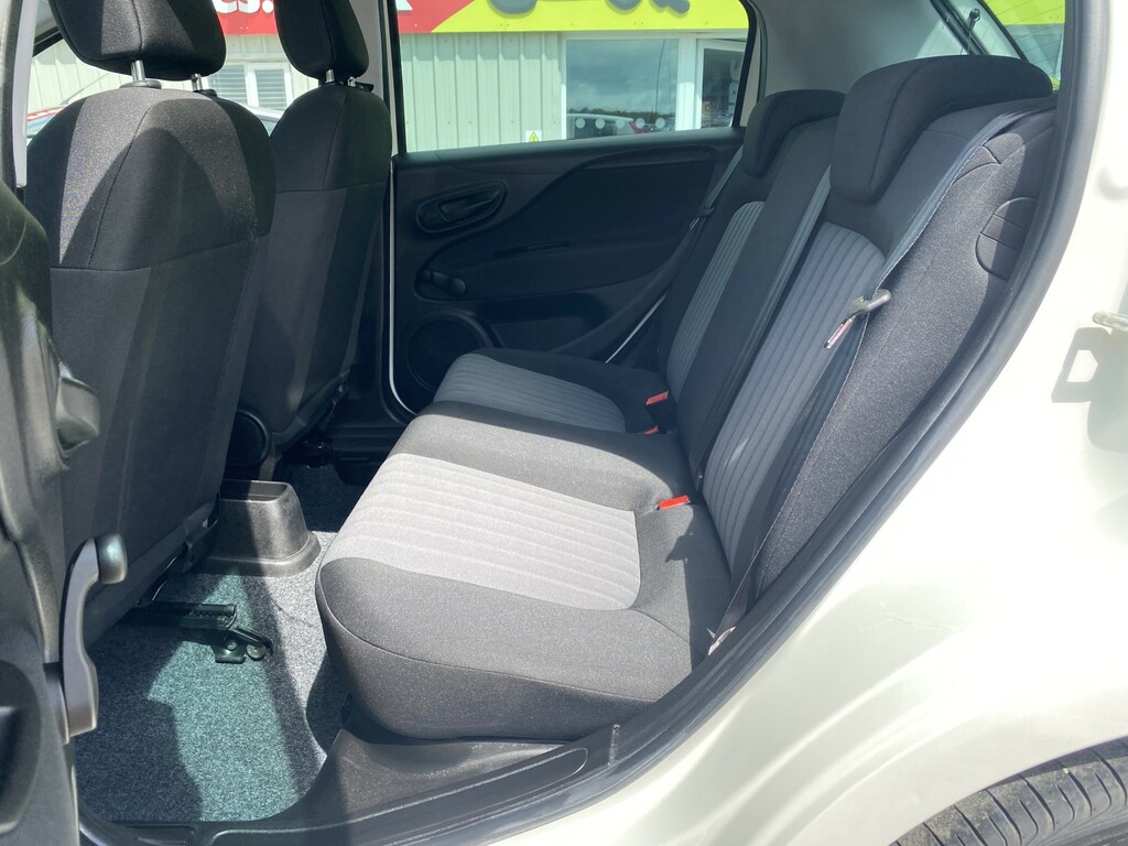 Fiat Punto 1.2 Pop Euro 6 White #19