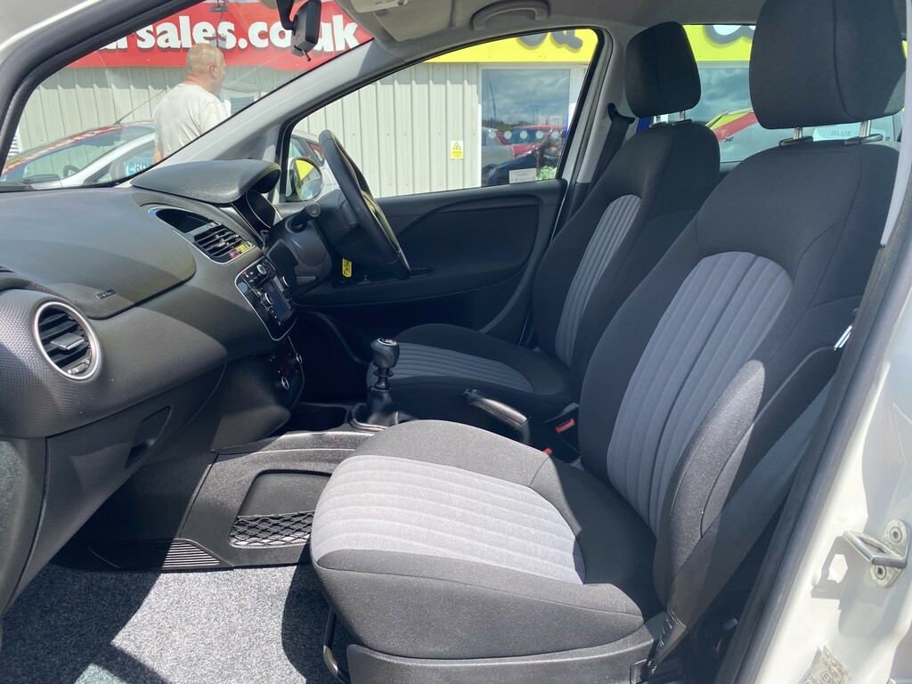 Fiat Punto 1.2 Pop Euro 6 White #17