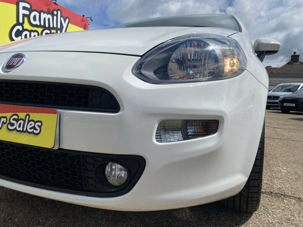 Fiat Punto 1.2 Pop Euro 6 White #6