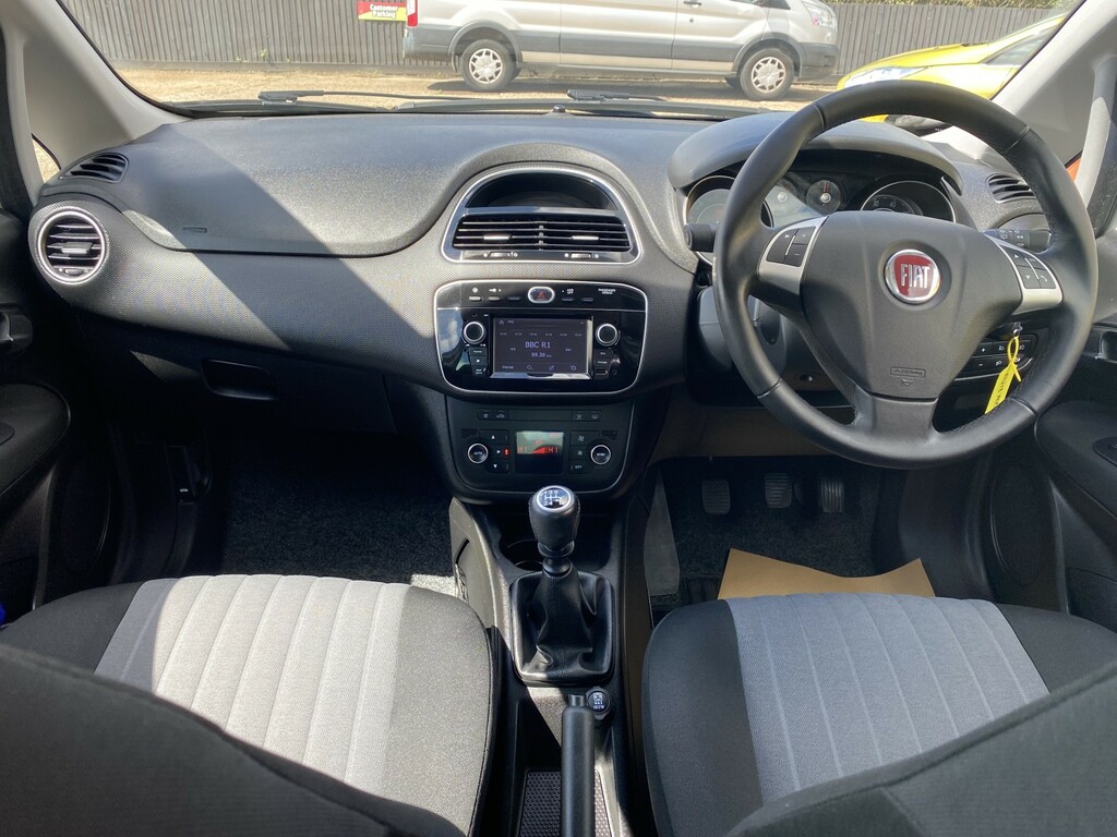 Fiat Punto 1.2 Pop Euro 6 White #2