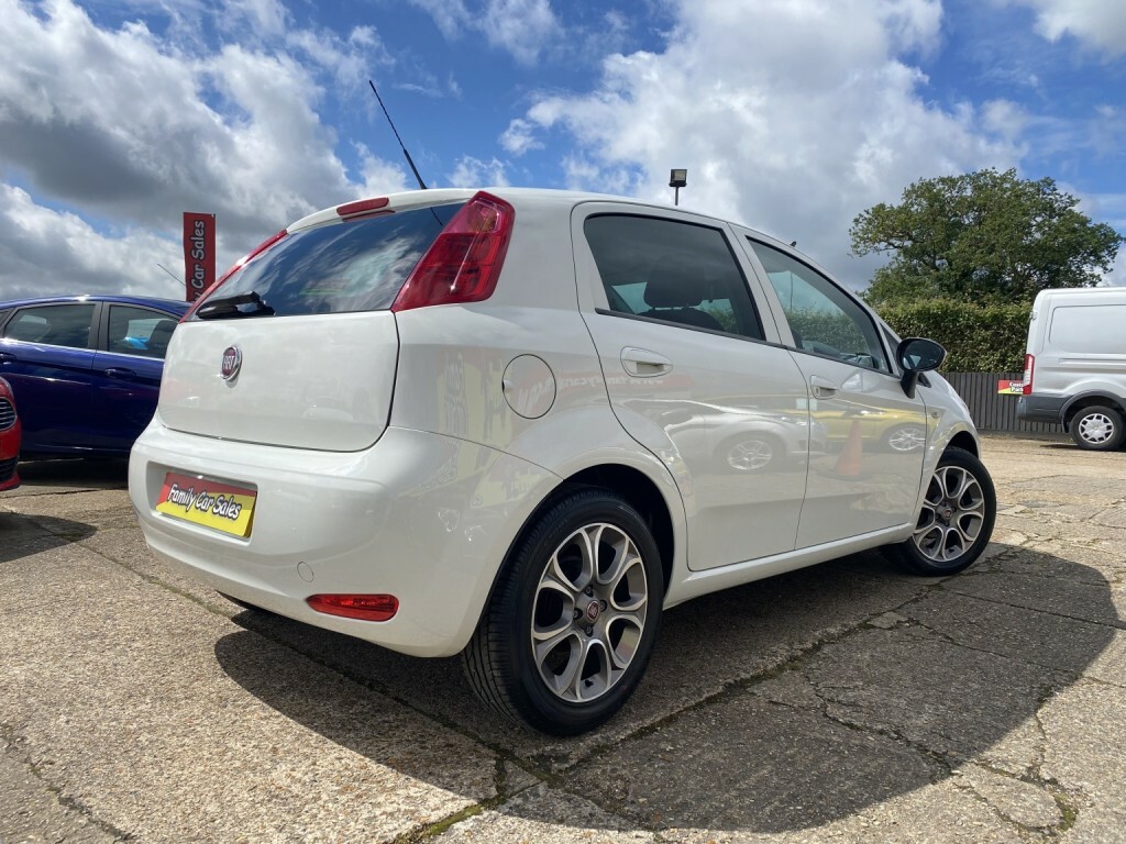 Fiat Punto 1.2 Pop Euro 6 White #33