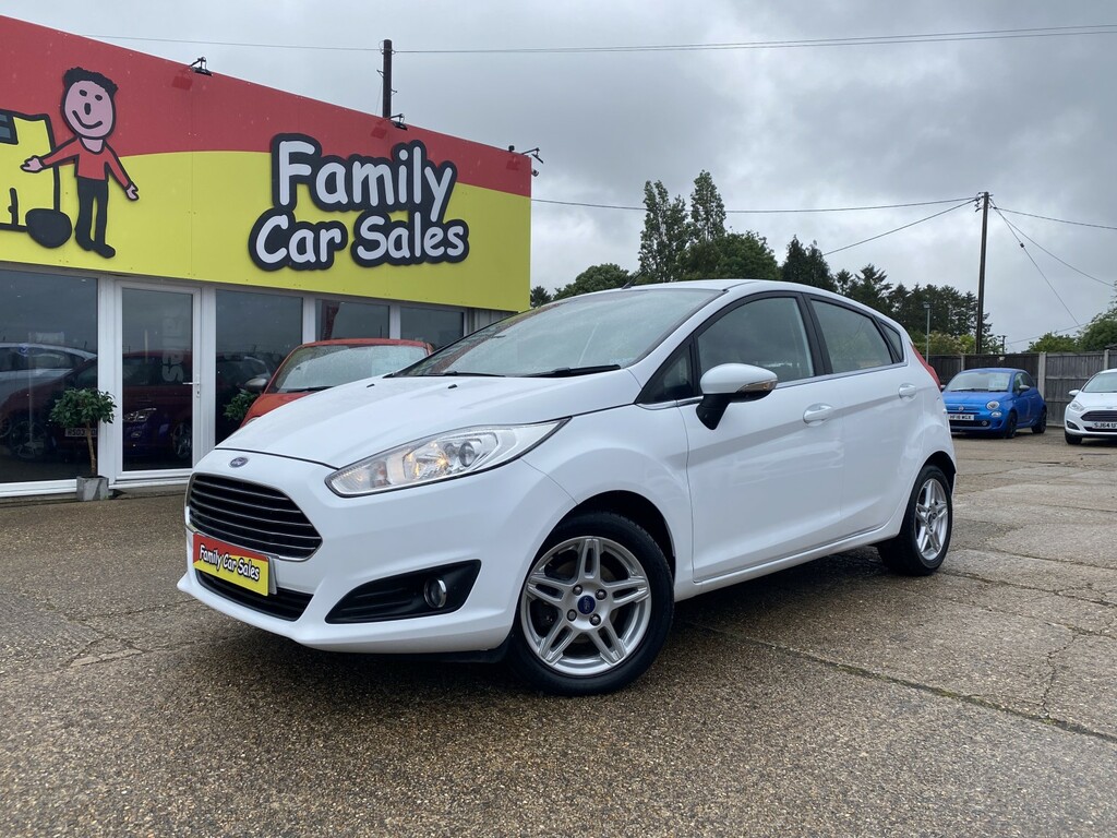 Ford Fiesta Hatchback 1.25 Zetec 201414 White