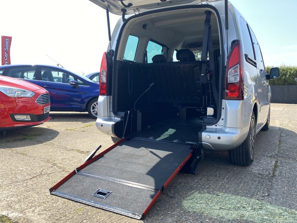 Peugeot Rifter Rs 1.6 Bluehdi Active SF66EXX Silver #2