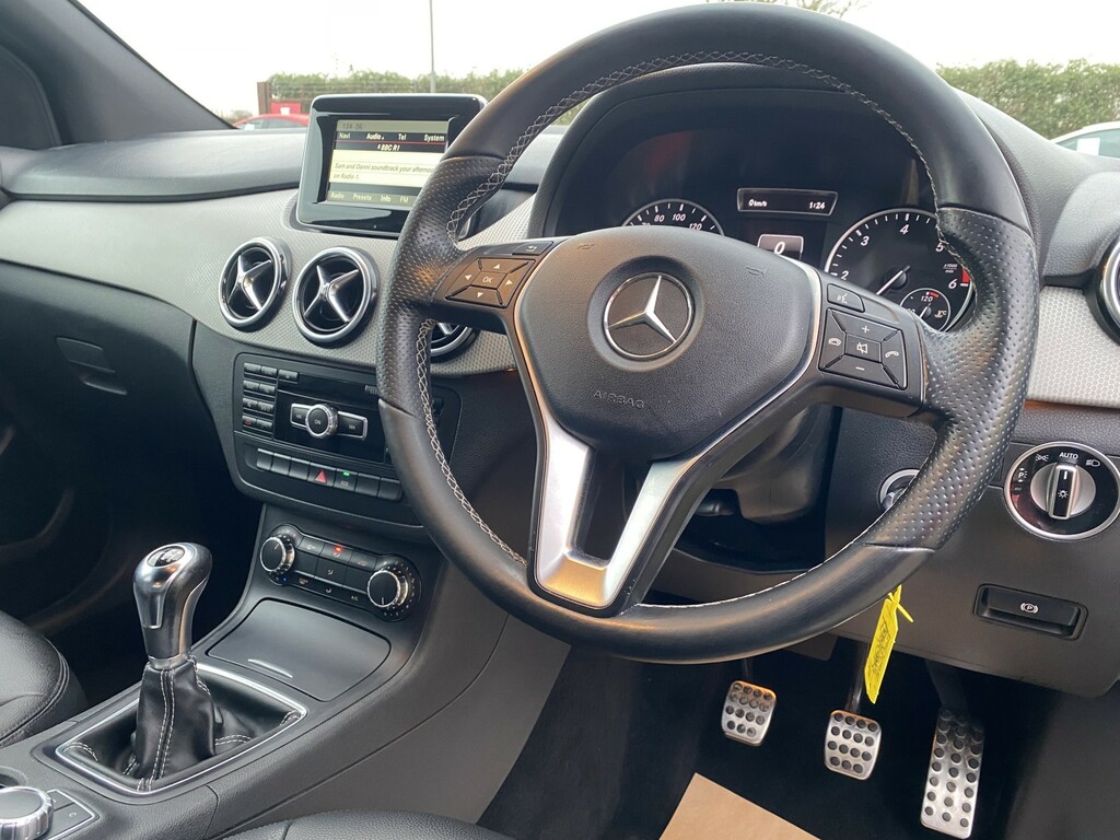 Mercedes-Benz B Class 1.5 B180 Cdi Sport Black #2