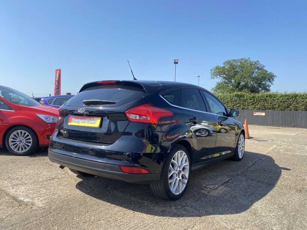 Ford Focus Hatchback 1.5 Tdci Titanium X 201565 Black #6
