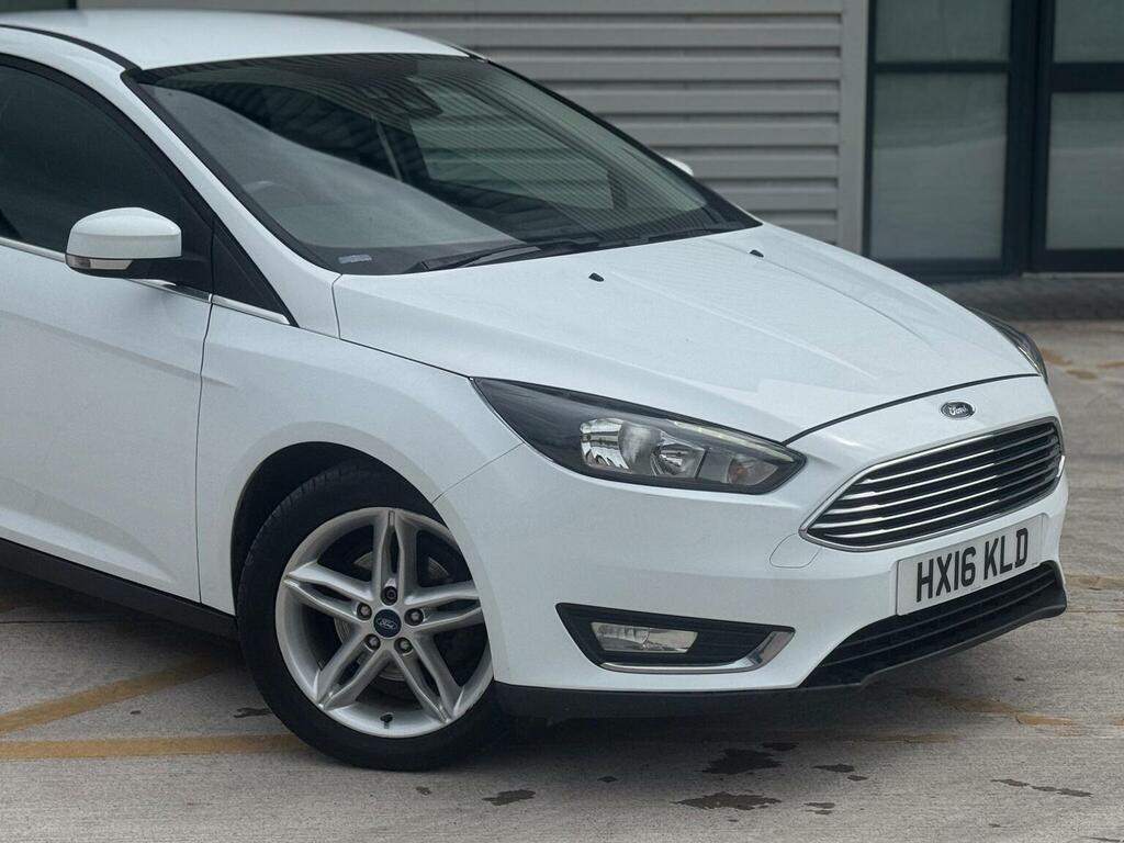 Ford Focus 1.0T Ecoboost Titanium Euro 6 Ss HX16KLD White #2