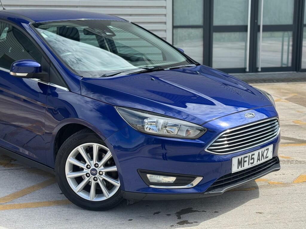 Ford Focus Hatchback 1.6 Tdci Titanium Euro 5 Ss 2015 MF15AKZ Blue #2