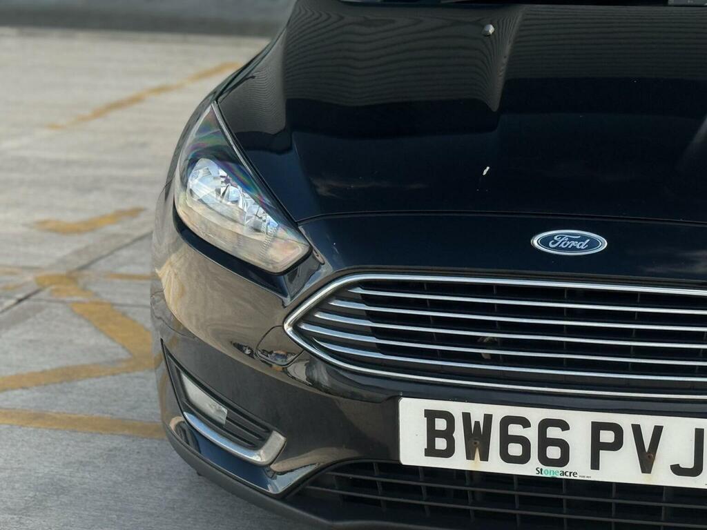 Ford Focus Hatchback 1.0T Ecoboost Titanium Euro 6 Ss BW66PVJ Black #6