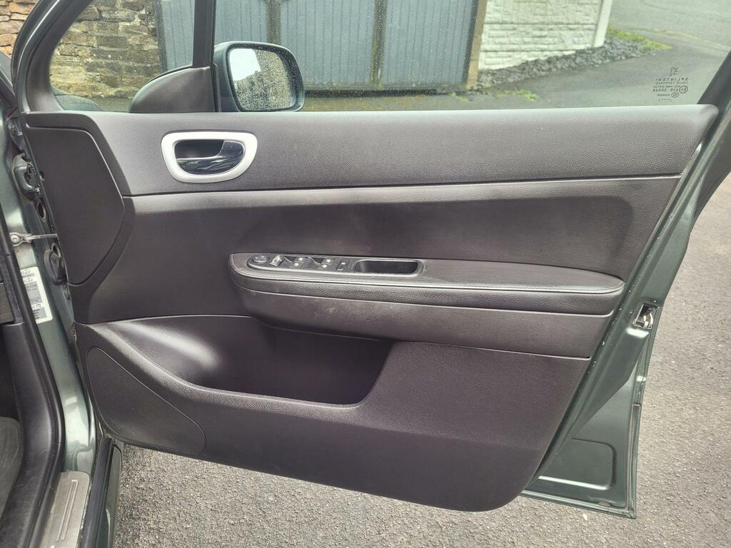 Peugeot 307 Hatchback Grey #23