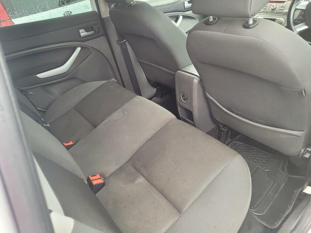 Ford Kuga Suv Silver #16