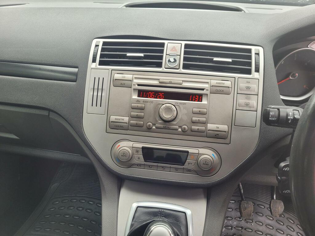 Ford Kuga Suv Silver #28