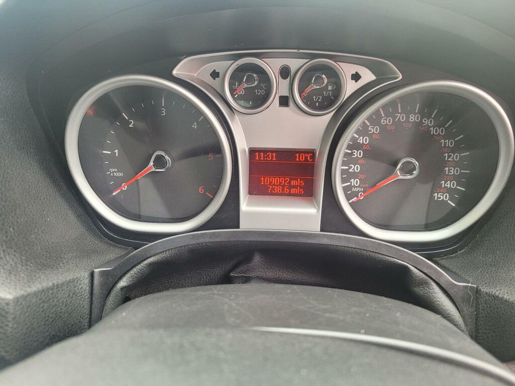Ford Kuga Suv Silver #26