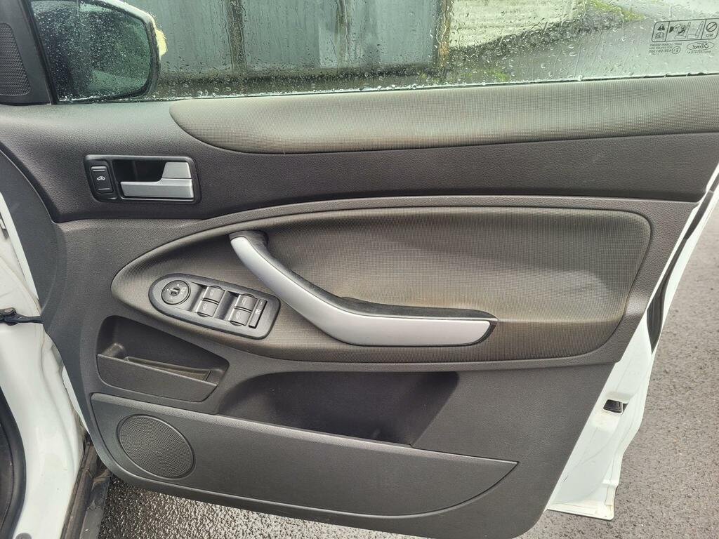 Ford Kuga Suv Silver #20