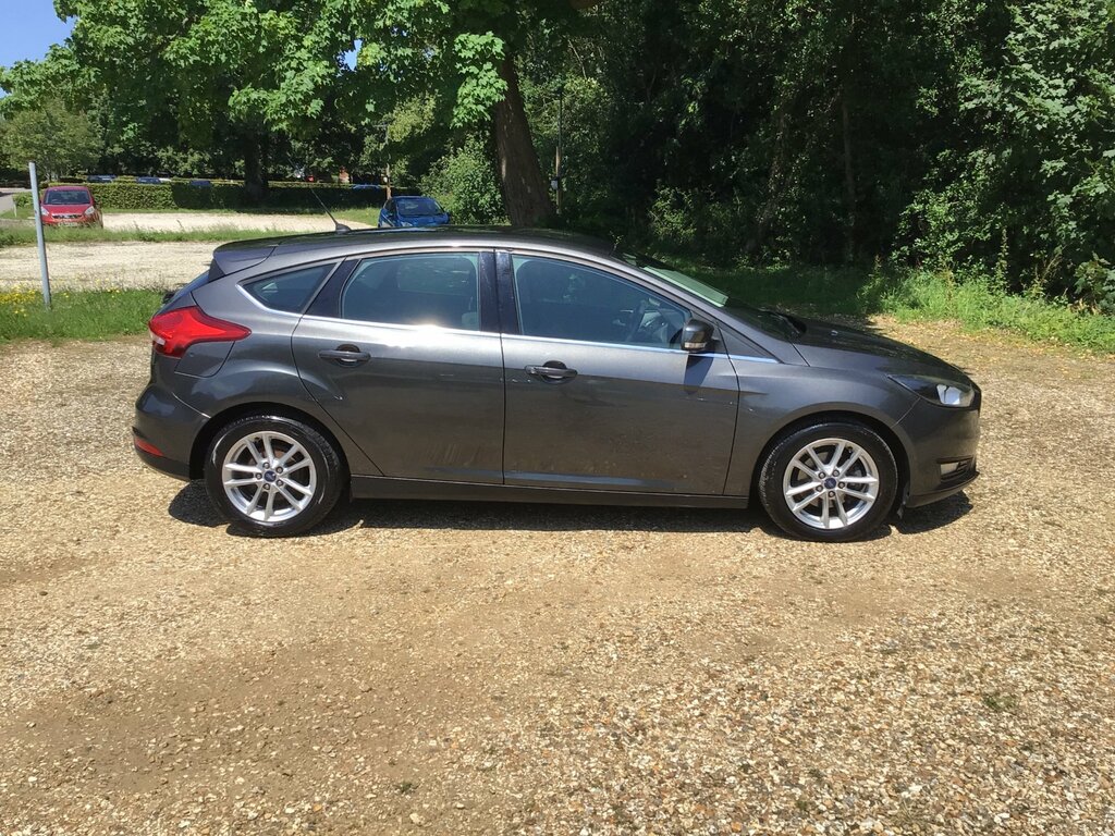 Ford Focus 1.5 Tdci Zetec Hatchback Euro 6 AJ15TGY Grey #3