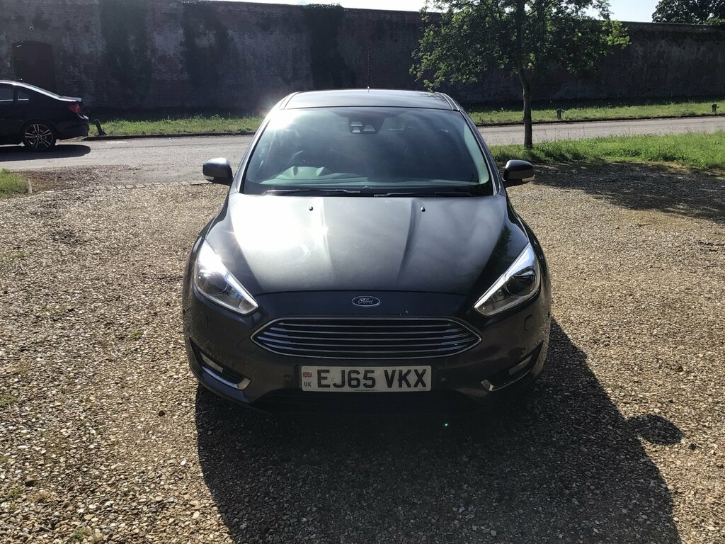 Ford Focus 1.5 Tdci Titanium X Hatchback Powershif Grey #4