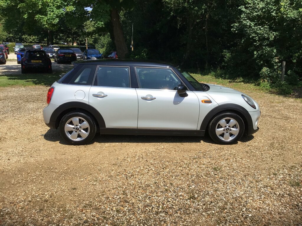 Mini Hatch 1.5 Cooper D Hatchback Euro 6 S Silver #3