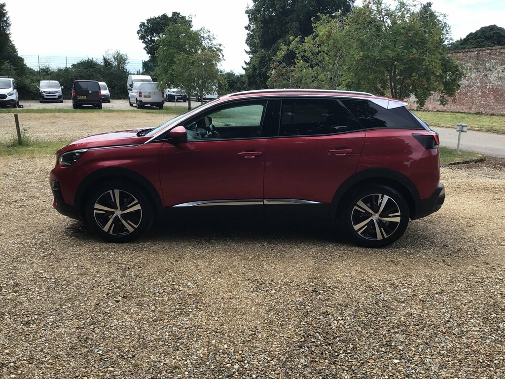 Peugeot 3008 1.2 Puretech Allure Suv Euro 6 RE68SRO Red #6