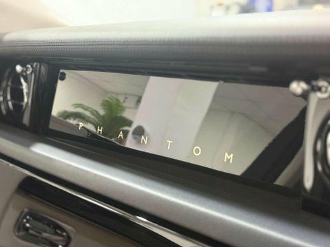 Rolls-Royce Phantom V12 Black #121