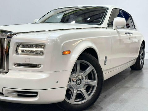 Rolls-Royce Phantom V12 Black #78