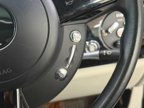 Rolls-Royce Phantom V12 Black #90