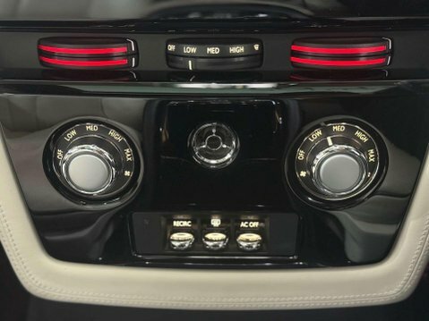 Rolls-Royce Phantom V12 Black #122
