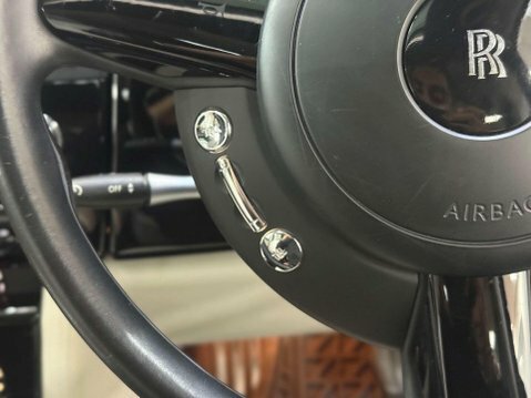 Rolls-Royce Phantom V12 Black #89