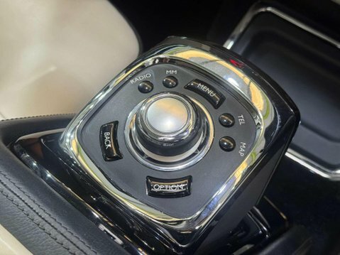 Rolls-Royce Phantom V12 Black #123