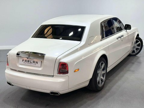 Rolls-Royce Phantom V12 Black #80
