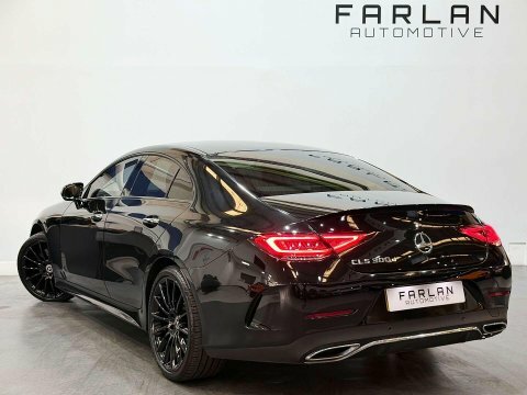 Mercedes-Benz CLS 2.0 Cls300d Amg Black #4