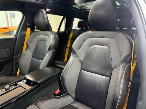 Volvo V60 D5 Se Lux Silver #30