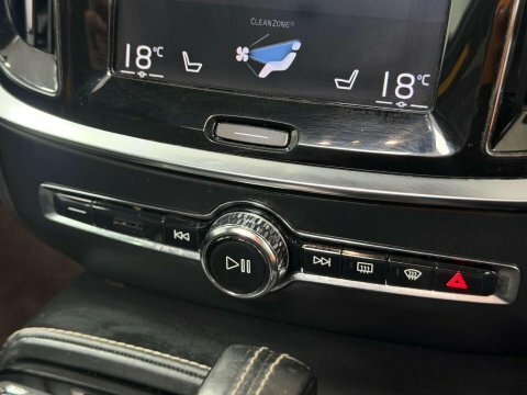 Volvo V60 D5 Se Lux Silver #39