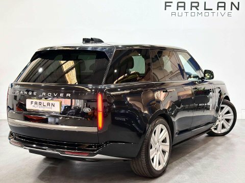 Land Rover Range Rover 3.0 P440e 38.2Kwh Black #4
